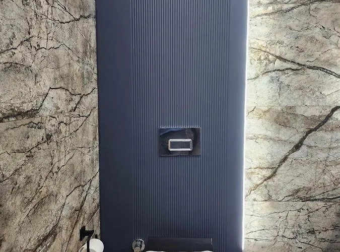 Dream House 22 Aparthotel 4*