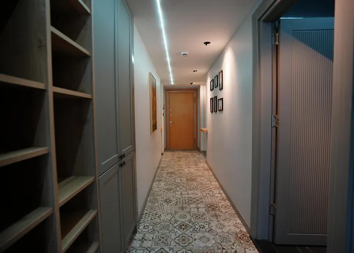 Dream House 22 Aparthotel 4*