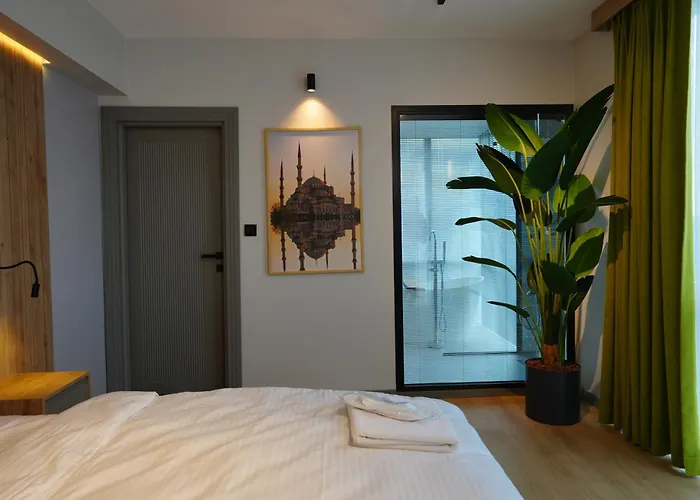 Aparthotel Dream House 22 4*