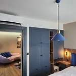 Apartahotel Dream House 22 4*